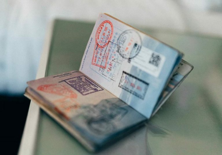 Everything Romanian and Russian Citizens Need to Know About Getting a Cambodia Visa
